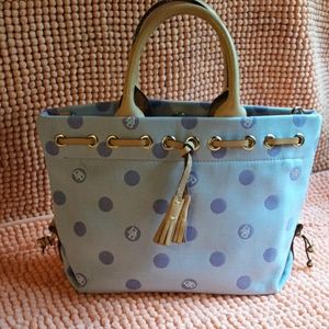Dooney and Bourke Purse in excellent condition